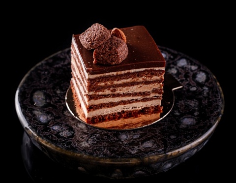Пирожное шоколадно-карамельное б/глютена